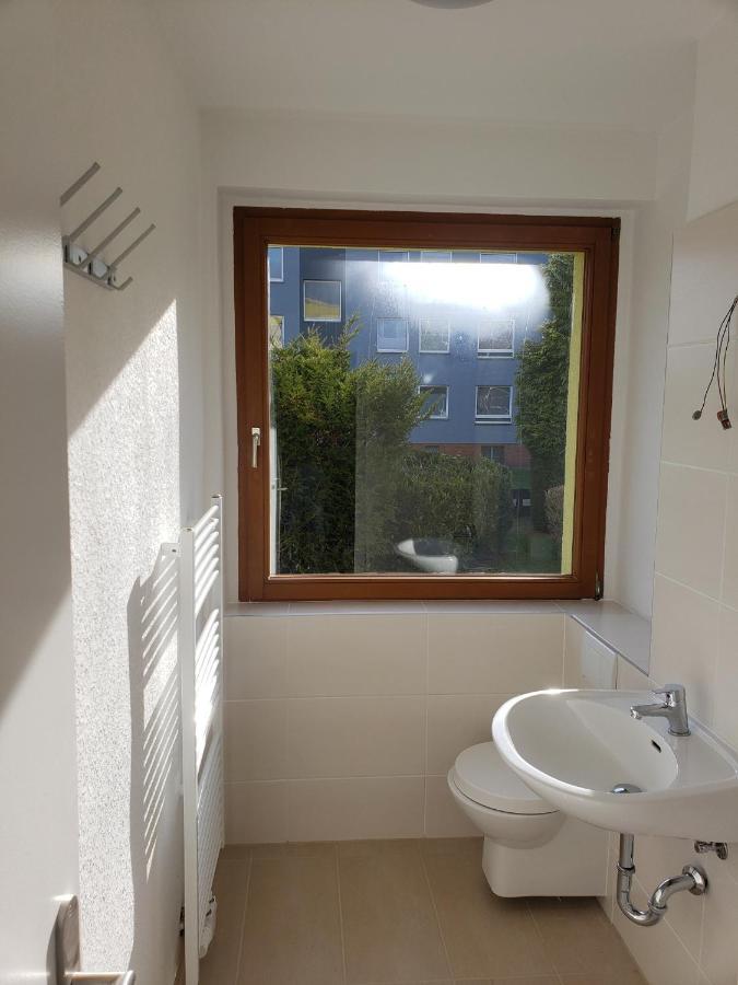 Monteurswohnung-Kas-1 Zimmer Mit Eigenem Bad Salzgitter Esterno foto