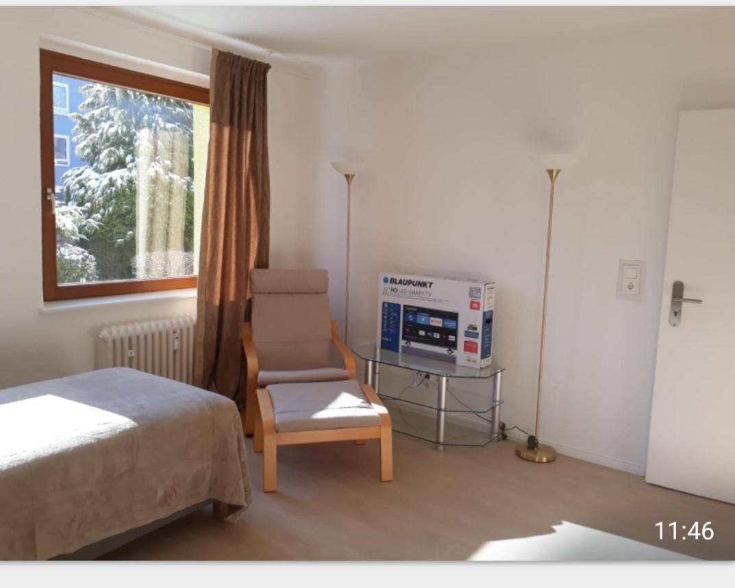 Monteurswohnung-Kas-1 Zimmer Mit Eigenem Bad Salzgitter Esterno foto